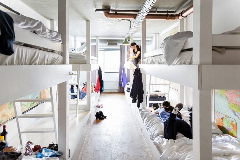 Up Hostel Valence Extérieur photo